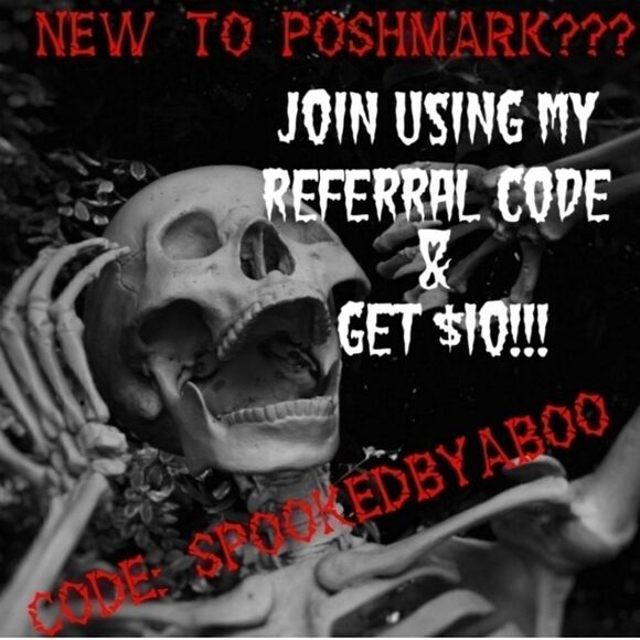 Candy Cane Wreath Green & Red Winter Christmas Wreath - Picture 6 of 6